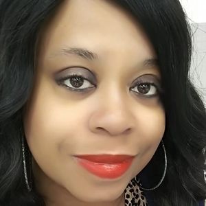 Meet your Posher, Devin